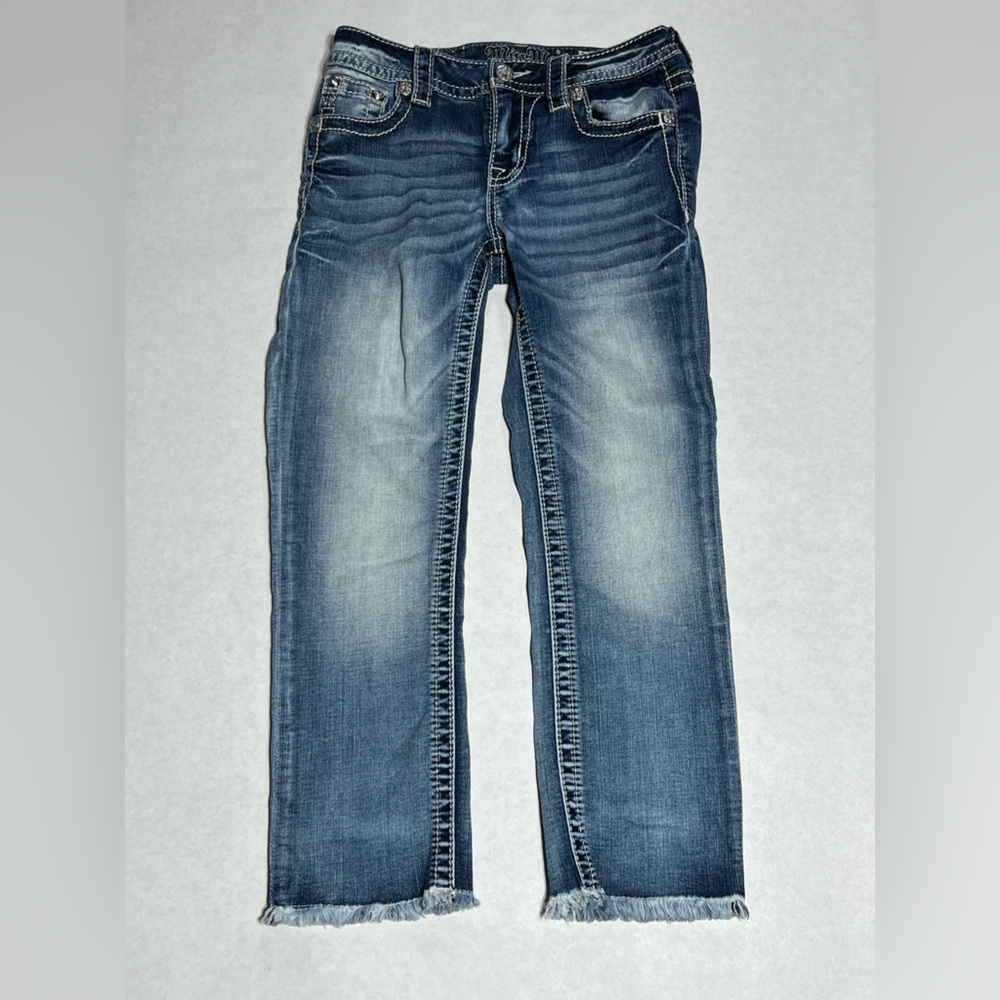 Women’s Miss Me Mid Rise Capris size 25